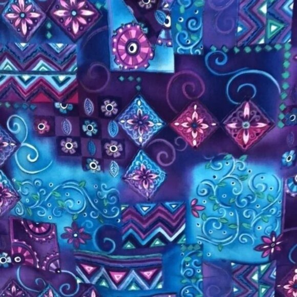 Vintage Printed Scrub Top V-Neck Short Sleeves Purple & Teal Pattern With Pocket - Picture 8 of 10